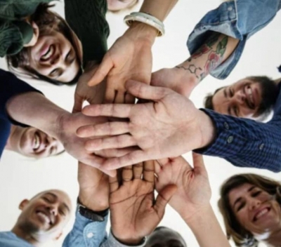 APOIOS SOCIAIS AOS COMPARTES  &ndash; IDOSOS, NATALIDADE E LIVROS ESCOLARES